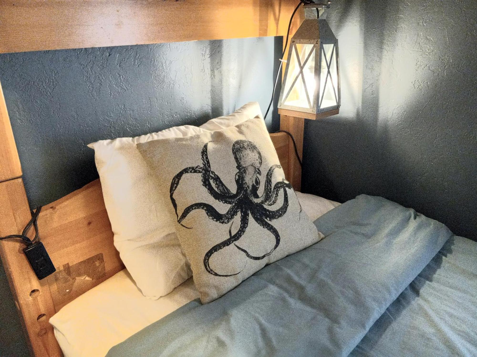 The Goulding Cottage And Farm - 4 Beds, 3 Baths Henrieville 外观 照片